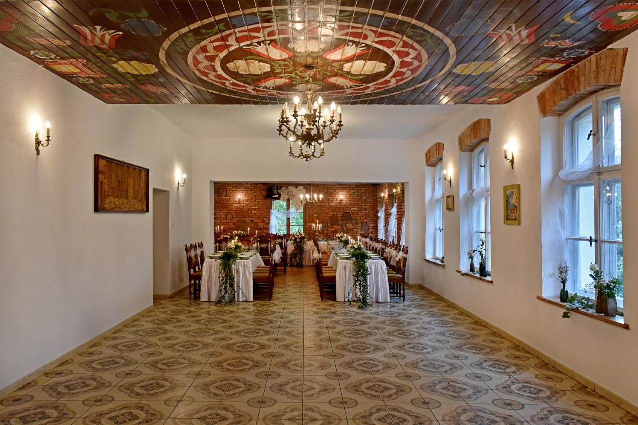 Hotel Cichy Dwór Manowo Exterior foto